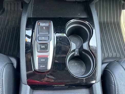 Used 2021 Honda Pilot Touring image 32