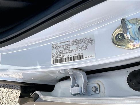 Certified 2025 MAZDA CX-50 AWD 2.5 S w/ Premium Package image 36