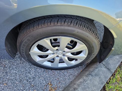 Used 2025 Toyota Corolla LE image 19