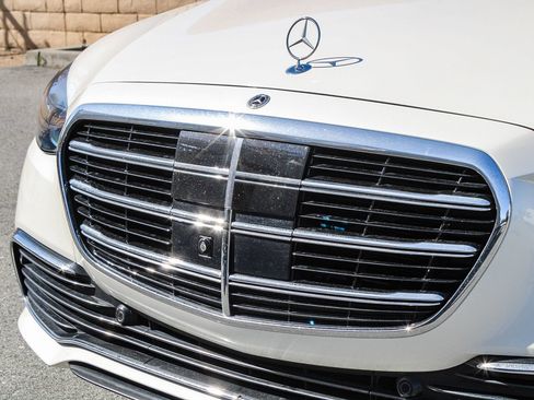 Certified 2022 Mercedes-Benz S 580 4MATIC Sedan image 6