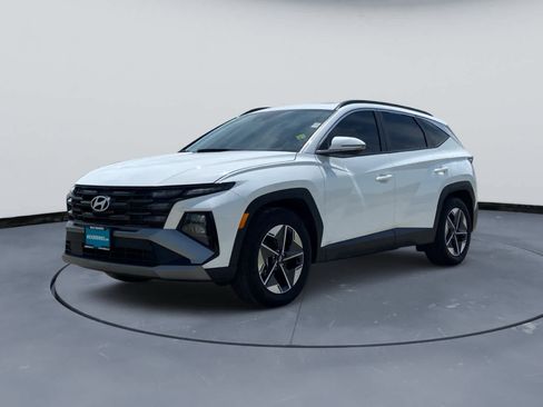 Used 2025 Hyundai Tucson SEL FWD image 2