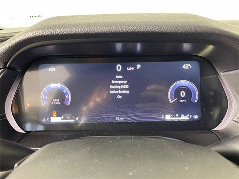 New 2025 Jeep Grand Cherokee 4WD image 3