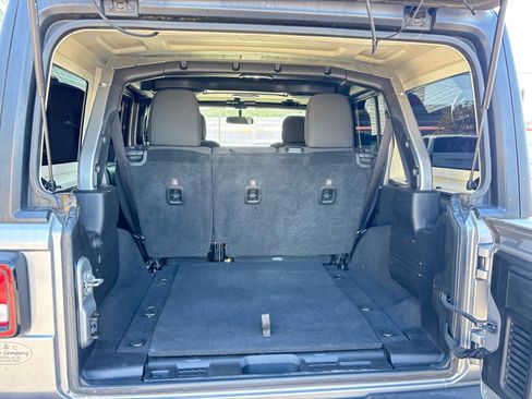 Used 2018 Jeep Wrangler Unlimited Sport S AWD/4WD image 11