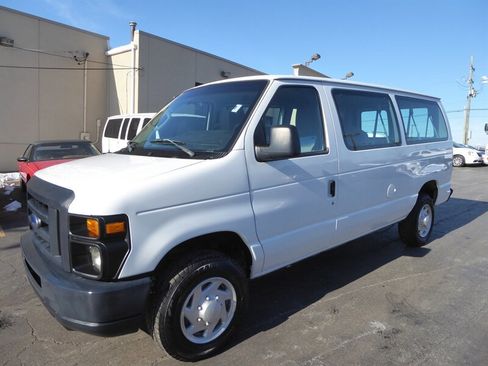 Used 2013 Ford E-350 and Econoline 350 XL image 3