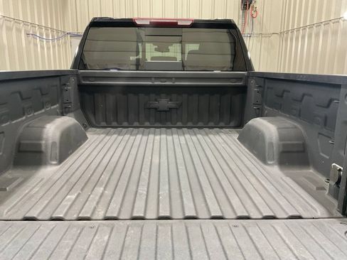 Used 2025 Chevrolet Silverado 1500 LT Trail Boss w/ Convenience Package II AWD/4WD image 27
