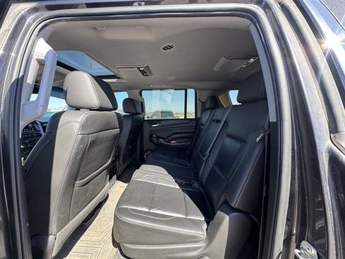 Used 2016 Chevrolet Suburban LT image 11