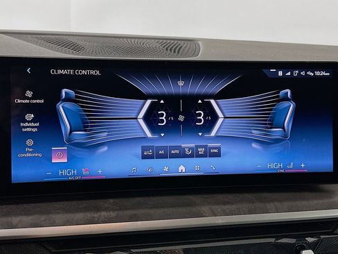 Used 2025 BMW X7 xDrive40i image 21