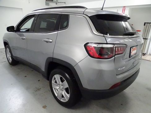Certified 2022 Jeep Compass Latitude AWD/4WD image 17