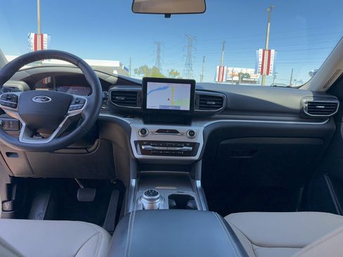 Certified 2020 Ford Explorer XLT w/ Equipment Group 202A image 30