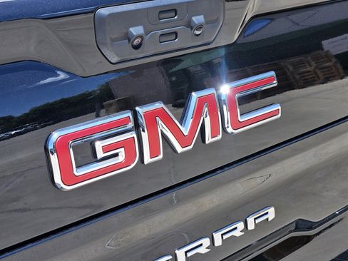 Used 2026 GMC Sierra 1500 AT4 w/ AT4 Premium Package AWD/4WD image 8