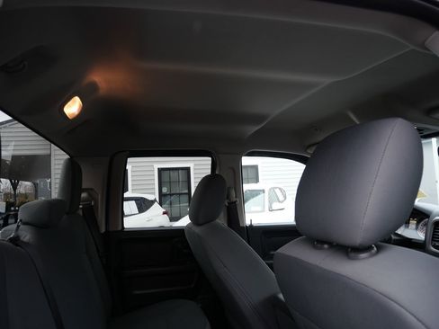 Used 2017 RAM 1500 Express image 24