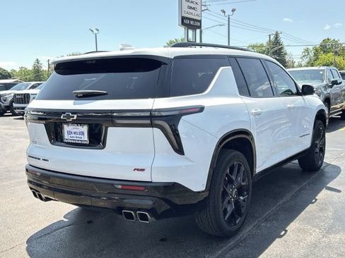 Used 2024 Chevrolet Traverse RS AWD/4WD image 13