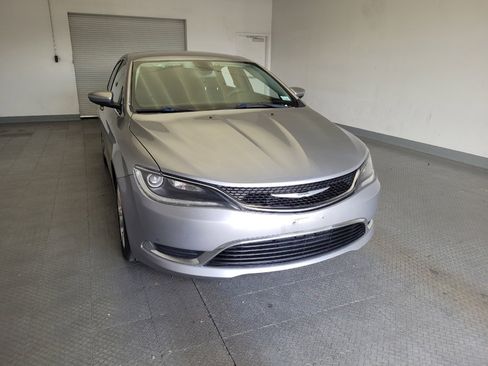 Used 2015 Chrysler 200 Limited FWD image 14