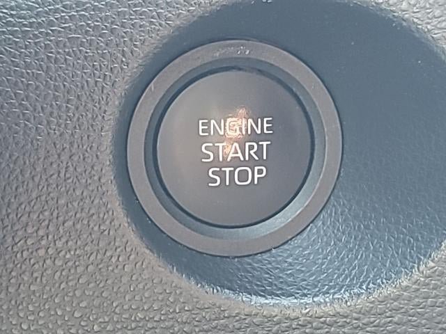 Used 2024 Toyota Corolla Cross XLE w/ Convenience Package FWD image 16