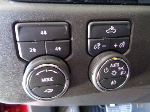 Used 2024 Chevrolet Silverado 2500 LT w/ Convenience Package AWD/4WD image 66