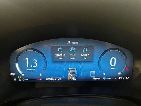 Used 2025 Ford Escape Platinum AWD/4WD image 7
