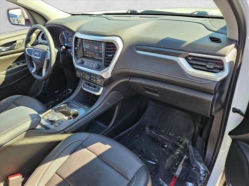 Certified 2023 GMC Acadia SLT w/ Preferred Package AWD/4WD image 23