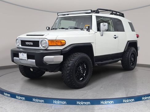 Used 2012 Toyota FJ Cruiser 4WD w/ Convenience Pkg image 1