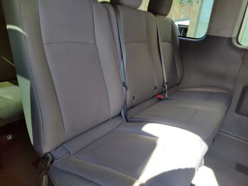 Used 2016 Nissan NV 3500 SV w/ SV Technology Package RWD image 16