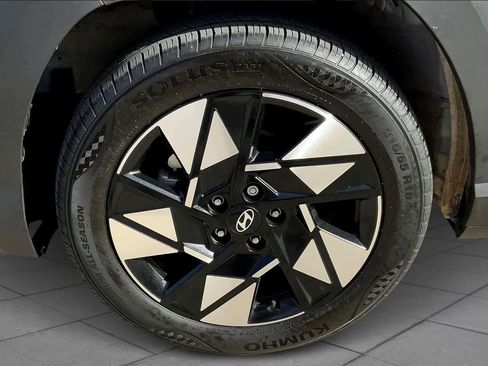 Used 2025 Hyundai Kona SEL image 10