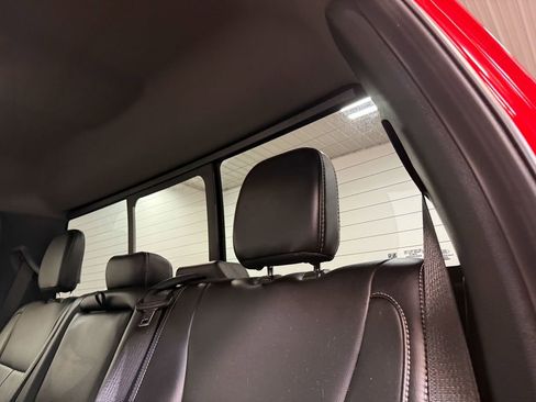 Used 2020 Ford F150 Lariat image 9