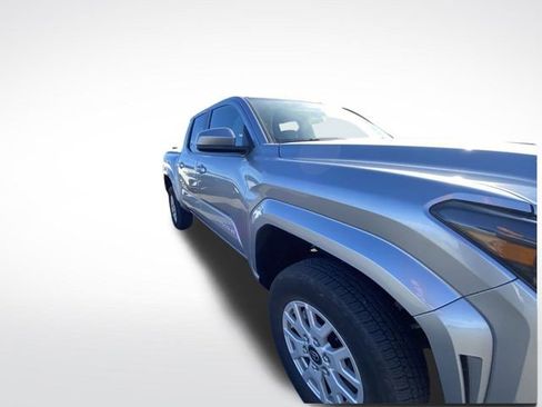 Used 2024 Toyota Tacoma 4x4 Double Cab image 14