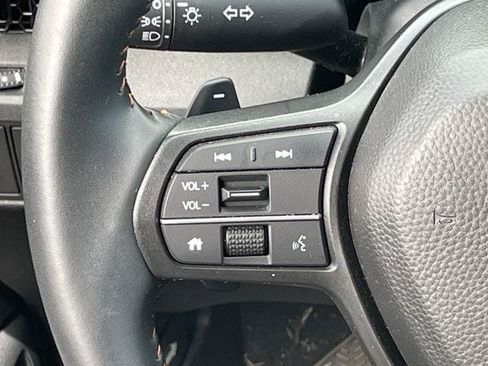 Used 2025 Honda CR-V Sport-L image 14