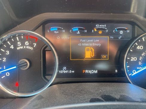 Used 2018 Ford F150 Platinum w/ Technology Package image 6