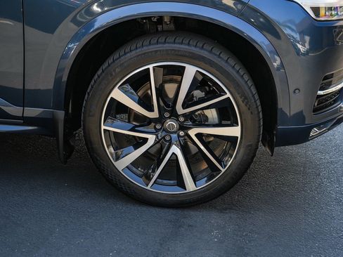 Used 2019 Volvo XC90 T6 Momentum w/ Advanced Package AWD/4WD image 10