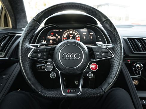 Used 2017 Audi R8 V10 plus image 20