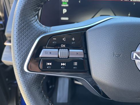 Used 2023 Nissan Ariya AWD image 15