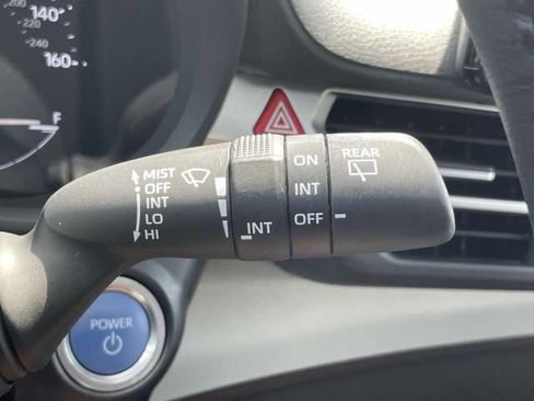 Used 2022 Toyota Sienna XLE image 24