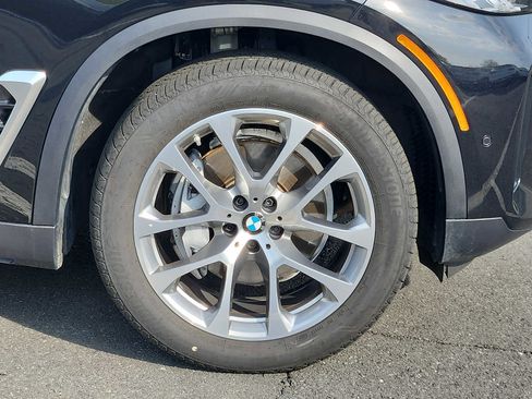 Used 2026 BMW X5 xDrive40i AWD/4WD image 8