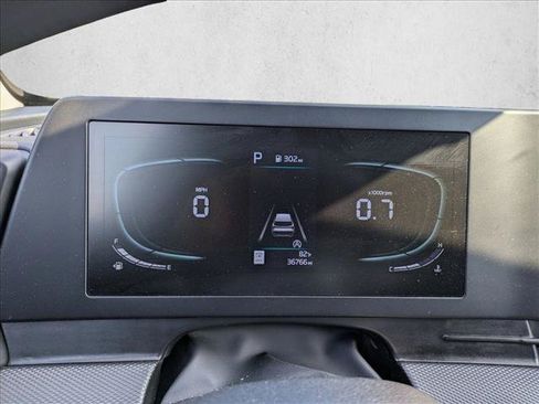 Used 2025 Kia Sportage LX AWD/4WD image 11