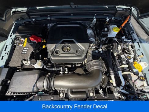 Certified 2025 Jeep Wrangler Unlimited Sahara AWD/4WD image 17