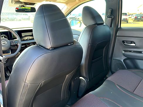 New 2026 Nissan Kicks SR image 14