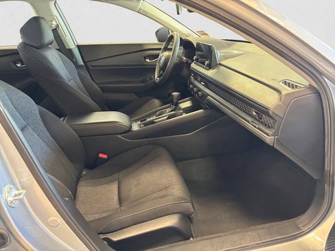 Used 2024 Honda Accord EX image 16