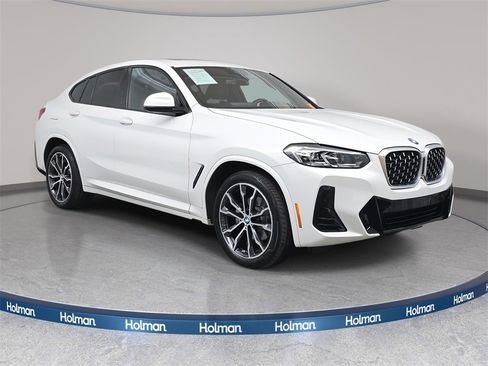 Used 2022 BMW X4 xDrive30i w/ M Sport Package 2 image 4