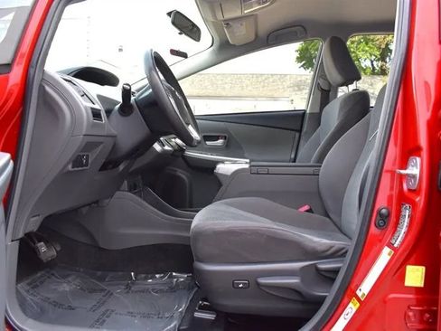 Used 2012 Toyota Prius V Two FWD image 10