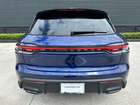 Used 2026 Porsche Macan AWD/4WD image 12
