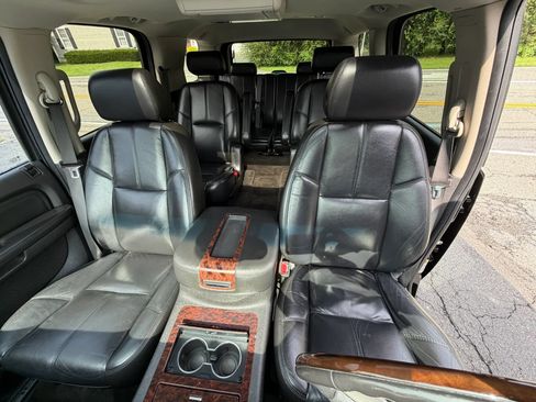 Used 2008 GMC Yukon Denali AWD/4WD image 14