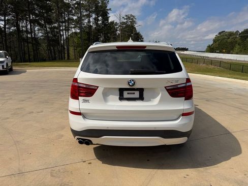 Used 2017 BMW X3 sDrive28i image 4