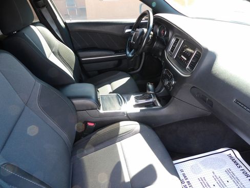 Used 2020 Dodge Charger SXT RWD image 16