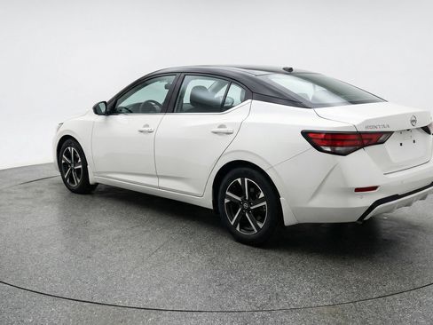 Used 2025 Nissan Sentra SV FWD image 6