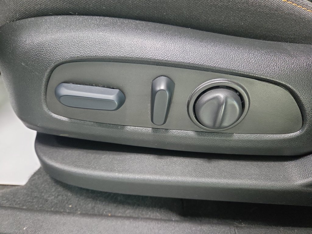 Used 2024 Chevrolet Equinox LT AWD/4WD image 26