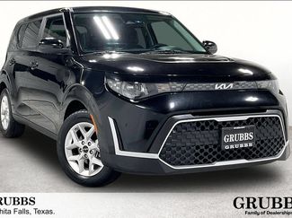 Used 2023 Kia Soul LX w/ LX Technology Package FWD video 1
