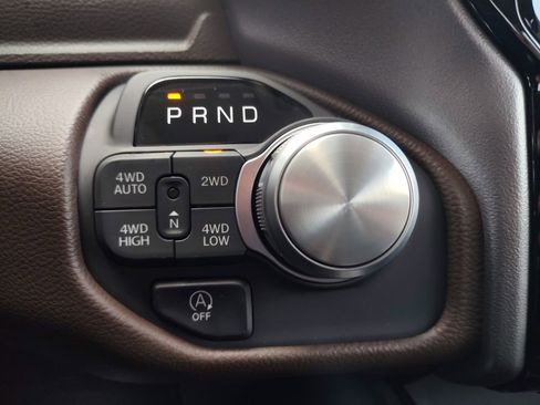 New 2026 RAM 1500 Laramie AWD/4WD image 5