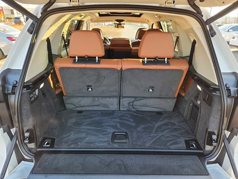 Certified 2024 BMW X7 xDrive40i w/ Executive Package image 26