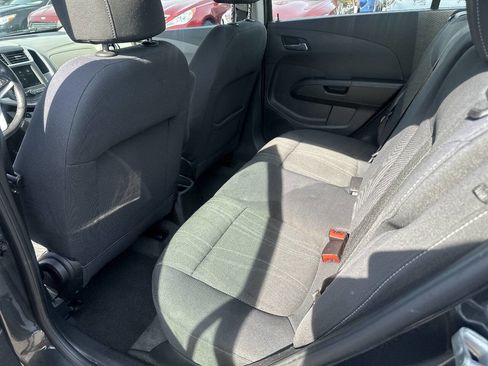 Used 2019 Chevrolet Sonic LT w/ Convenience Package image 19