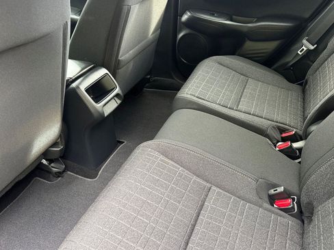 Certified 2026 Honda HR-V LX image 8